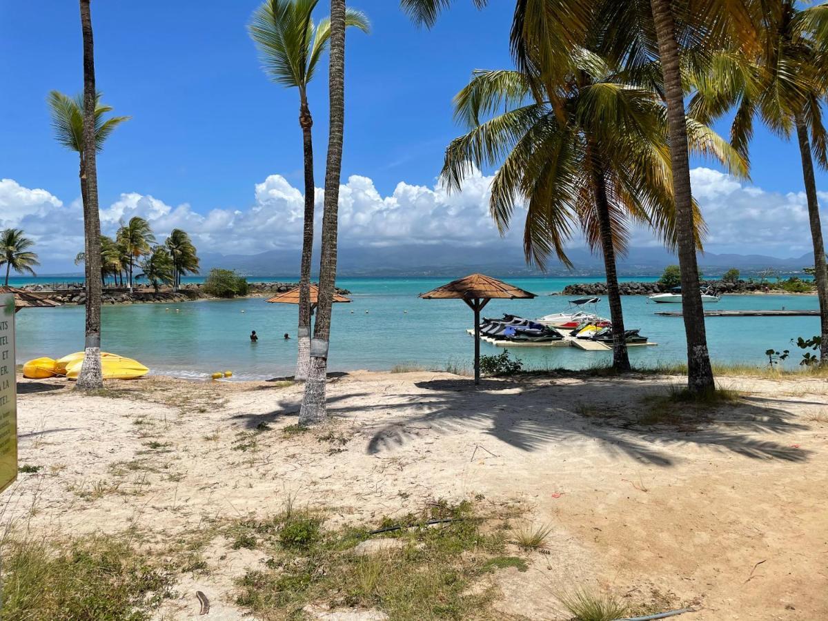 Cauris Lodge Du Marisol Vue Mer Acces Direct Plage Avec Citerne D Eau Le Gosier  Ngoại thất bức ảnh